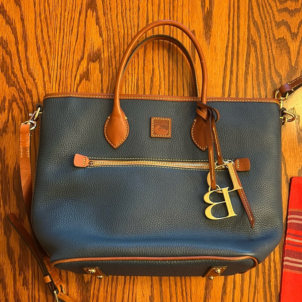 Dooney and Bourke purse